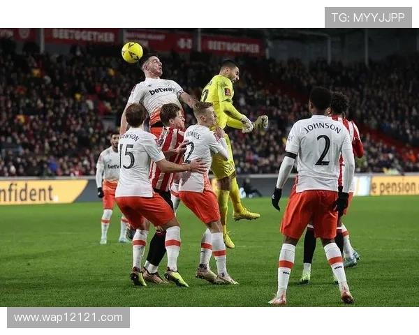 锋线诅咒再现 西汉姆联险遭厄运 锋线诅咒再现 西汉姆联险遭厄运